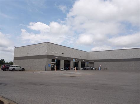 Walmart carbondale il - Glasses Shop at Carbondale Supercenter Walmart Supercenter #196 1450 E Main St, Carbondale, IL 62901. Open ... 